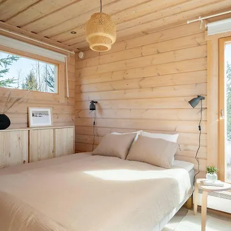 Ferienhaus Remote Lakeside Moekki | Wood Sauna & Forest Views Padasjoki