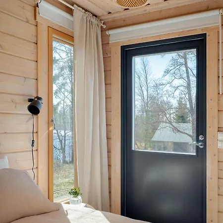 Ferienhaus Remote Lakeside Moekki | Wood Sauna & Forest Views